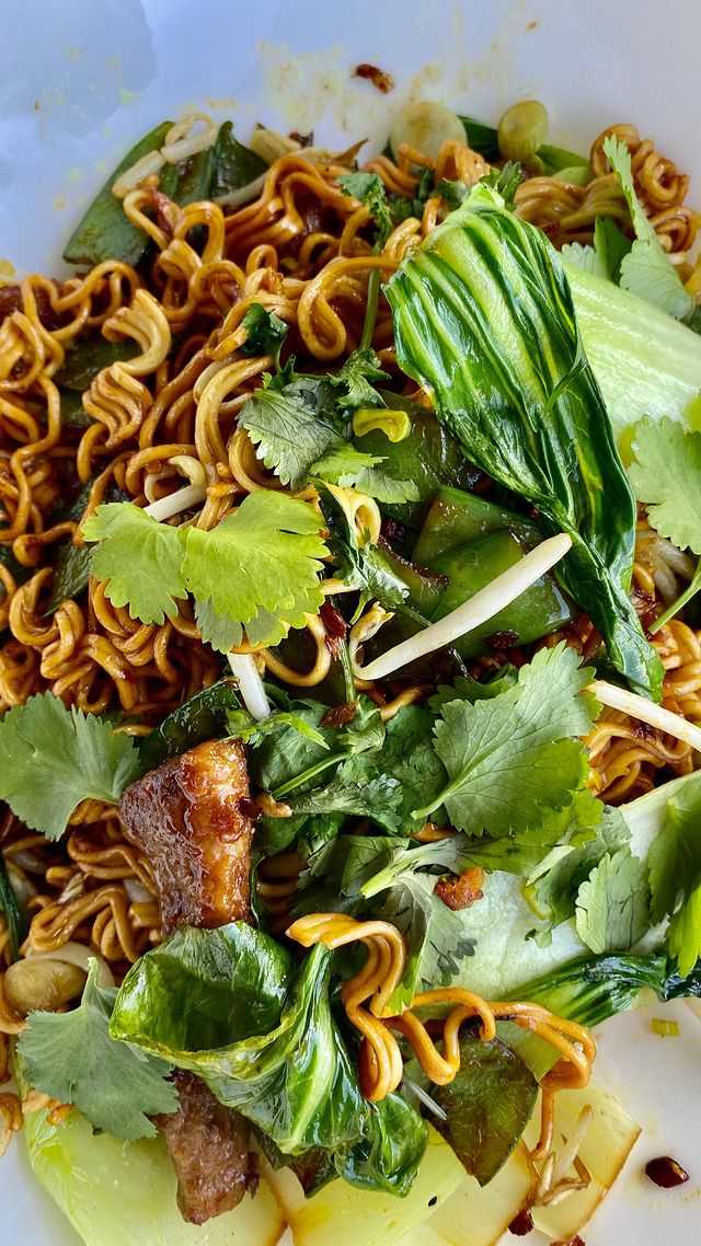 Noodles express con presa de cerdo ibérico SiChef. La cocina más grande del mundo